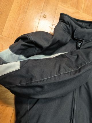 Chaqueta de moto MILINE negra y gris. TALLAS XS, S