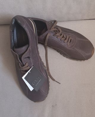 Zapatillas Pull and Bear caballero marrones