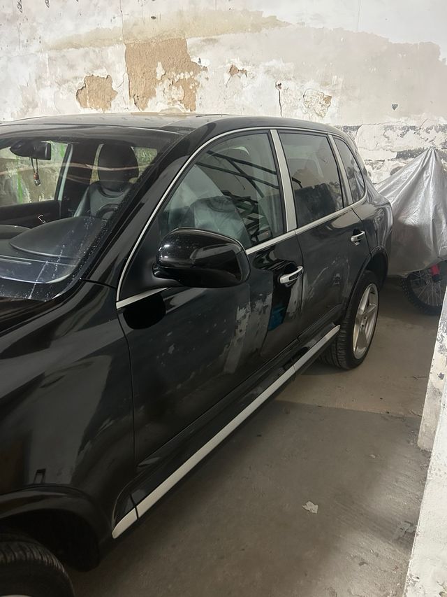 Porsche Cayenne 2004