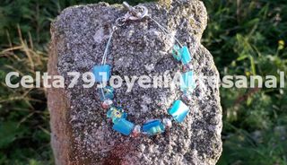 Pulsera Ojo de Gato Azul Flores Artesanal
