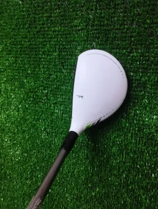 Palos de Golf Híbrido, driver y Sand.