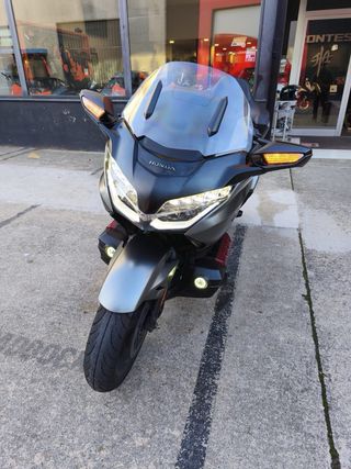 Honda Goldwing 1.8  2023 todos los extras 44000 km
