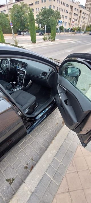 Volvo V40 2017