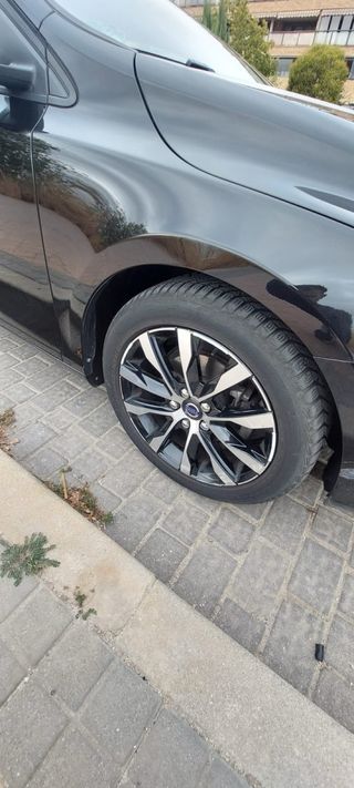 Volvo V40 2017