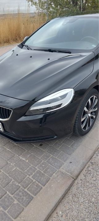 Volvo V40 2017