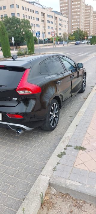 Volvo V40 2017