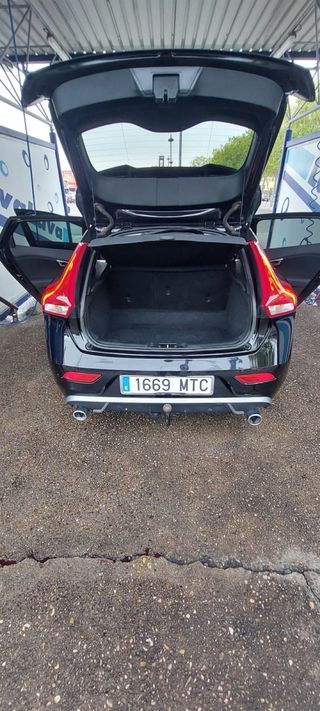 Volvo V40 2017