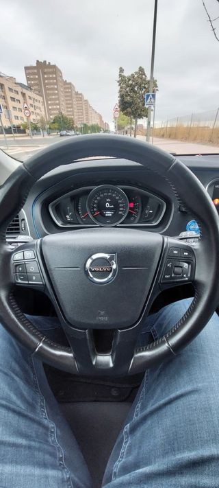 Volvo V40 2017