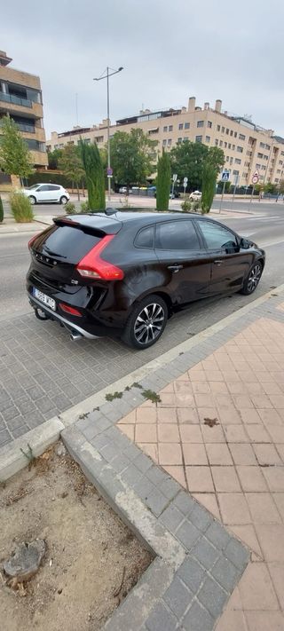 Volvo V40 2017