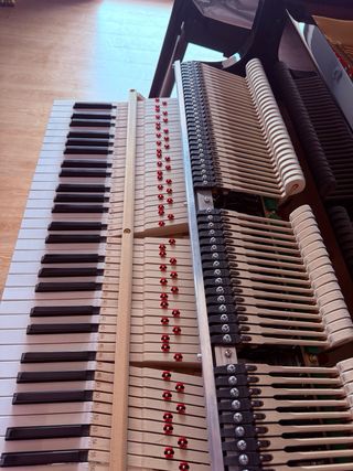 Piano de cola Kawai GL20 de exposición 