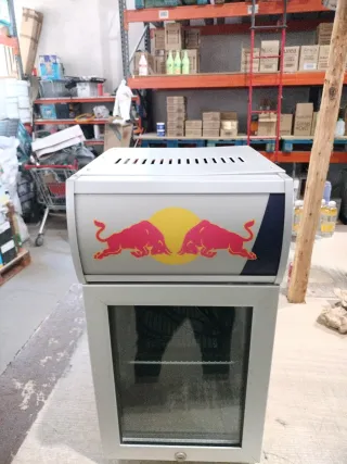 Mini Nevera Red Bull 