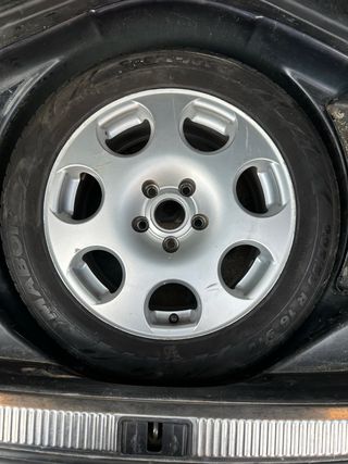 Llanta Audi 16” con neumático