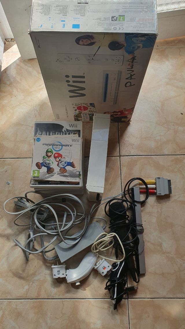 Consola Nintendo Wii Blanca + Juegos y Accesorios