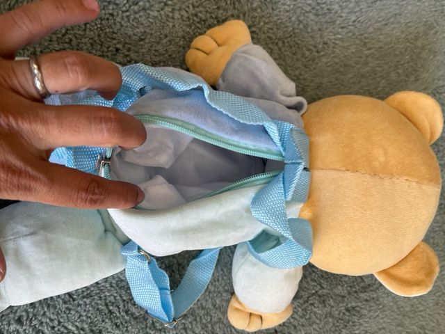 Mochila Peluche Oso Punto Cruz Azul