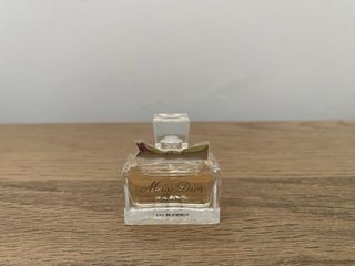 Miniatura Miss Dior Chèrie