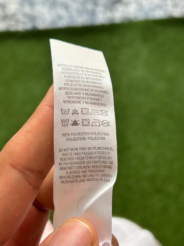 Pantalón corto Nike gris logo azul Talla L