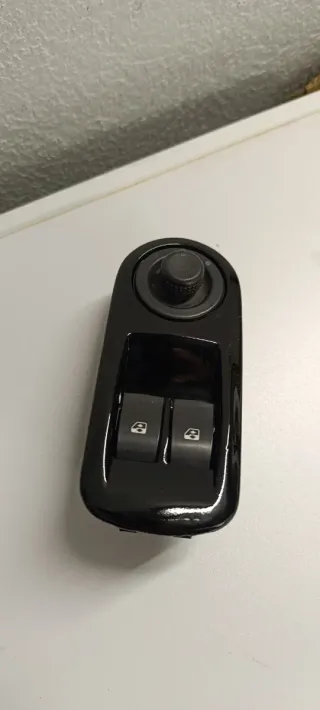 Botonera Vivaro Elevalunas y Retrovisor