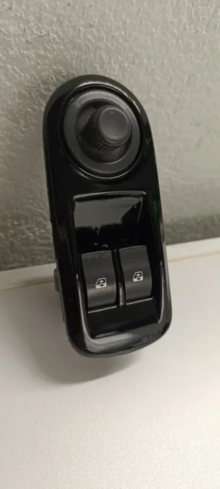 Botonera Vivaro Elevalunas y Retrovisor