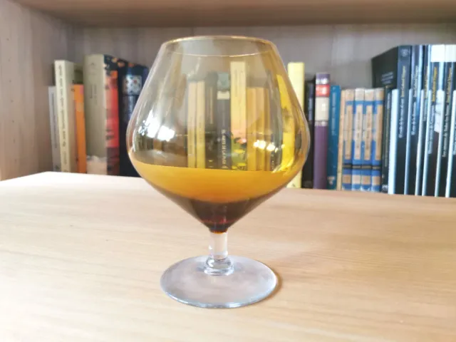 Copas de coñac de cristal de colores