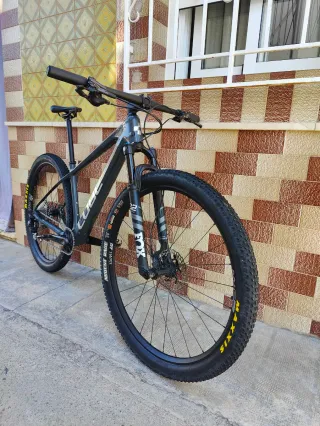 Bicicleta Montaña Cube C:62 Pro
