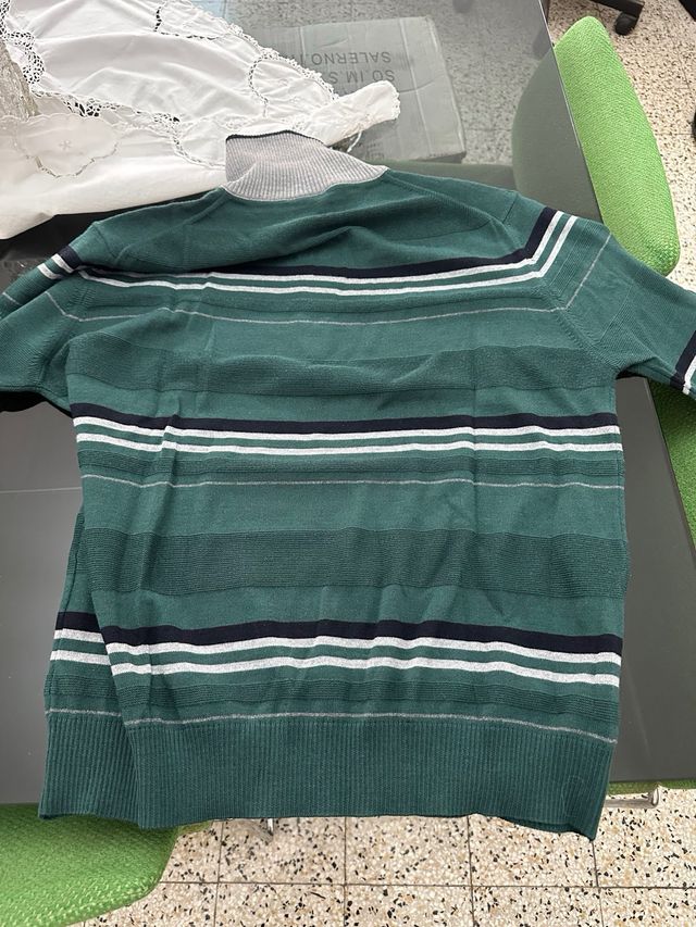 Maglione verde caldo a righe taglia M