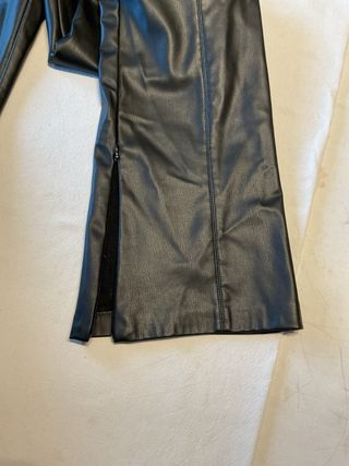 Pantalones Polipiel Zara Negros