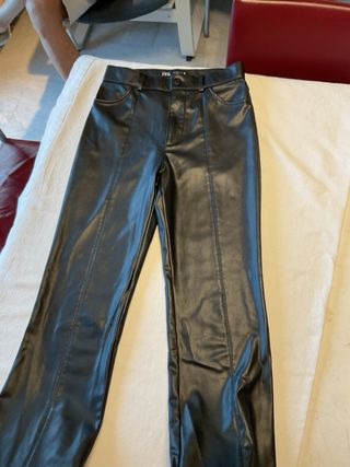 Pantalones Polipiel Zara Negros