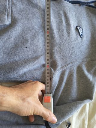Chaquetas lote, Champion y Nike. Talla M-L