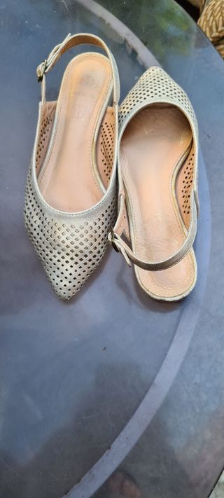 Zapatos beige-dorados mujer cómodos tacón bajo