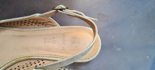 Zapatos beige-dorados mujer cómodos tacón bajo