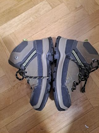 Botas de montaña Quechua Talla 35