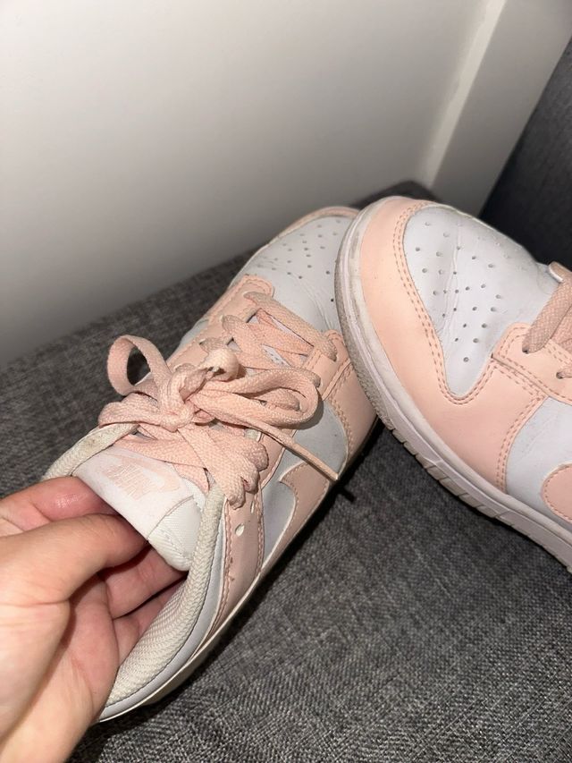 Zapatillas Nike Rosa y Blanco