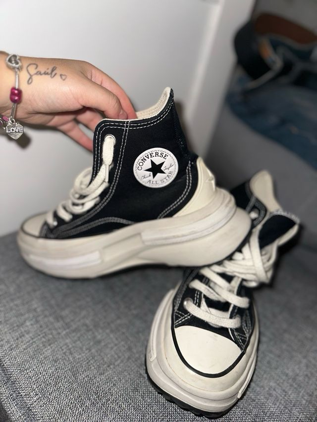 Converse plataforma negras y blancas