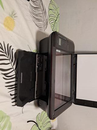 Stampante HP Deskjet 3050 con scanner