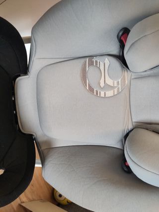 Silla coche Cybex Gold gris y negro