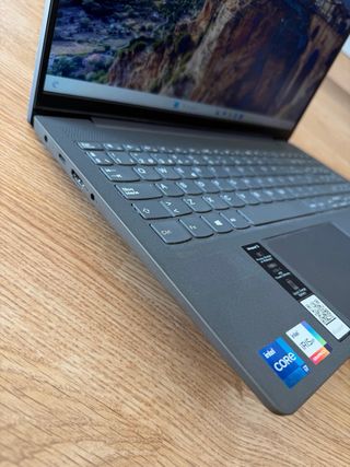 Portátil Lenovo IdeaPad5, i7 11ª Gen 16Gb Ram