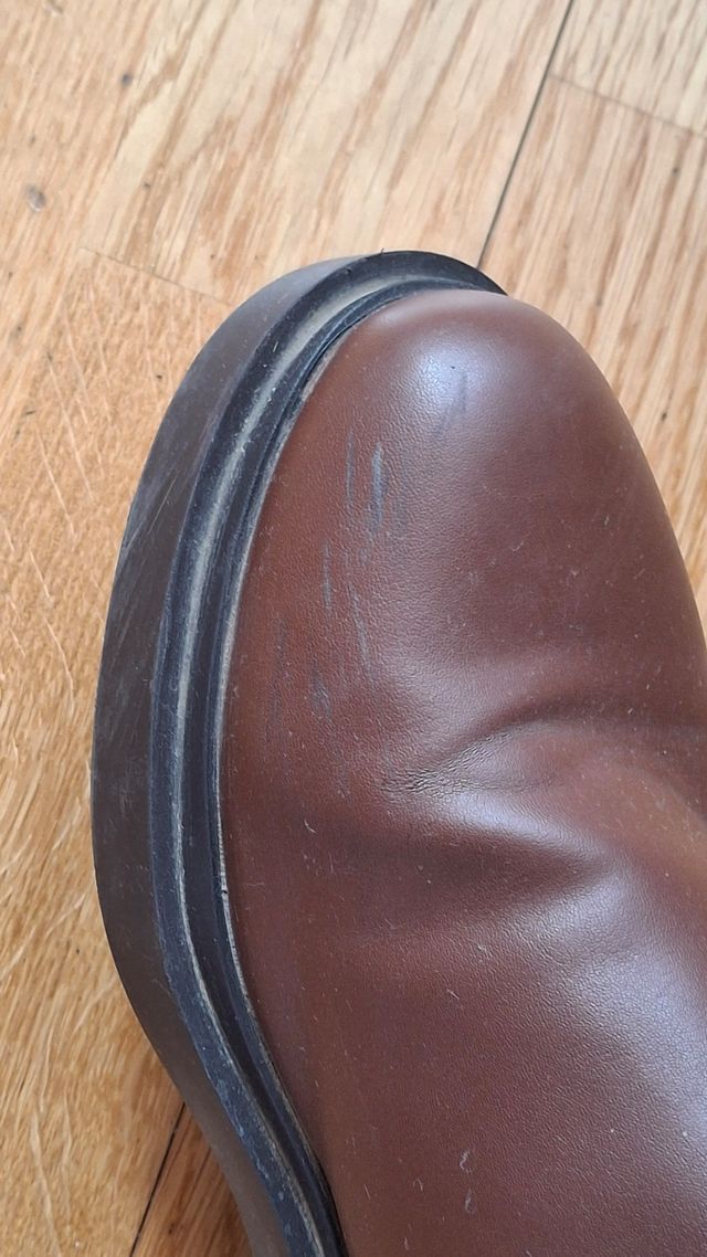 Botas altas planas marrones