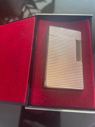 Mechero de oro Marca Dupont
