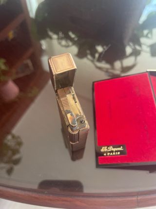Mechero de oro Marca Dupont