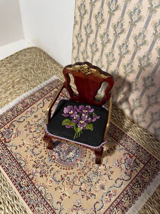 Sedia miniatura punto croce