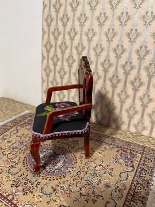 Sedia miniatura punto croce