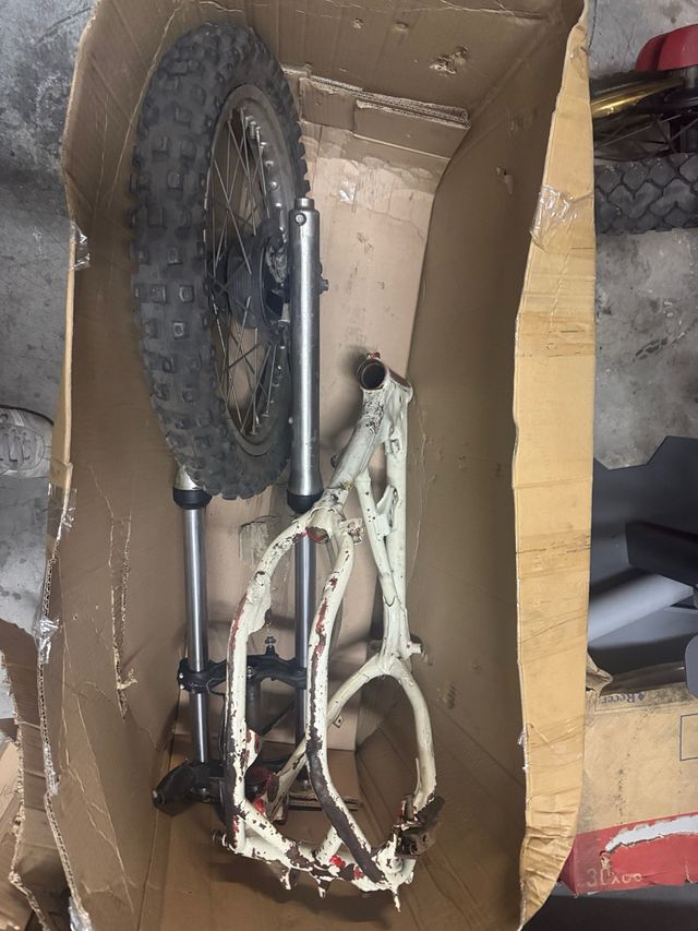 Honda CR 80 - Quadro e Suspensão 1984