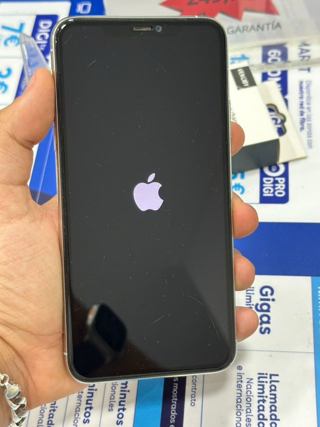 IPHONE 11 PRO MAX BLANCO 64GB 100% SALUD