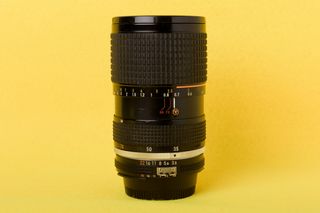 Obiettivo Nikon Nikkor 35-70mm f/3,5 AIS - Manuale