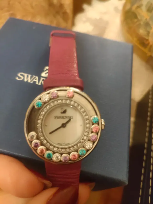 Orologio Swarovski con cristalli colorati