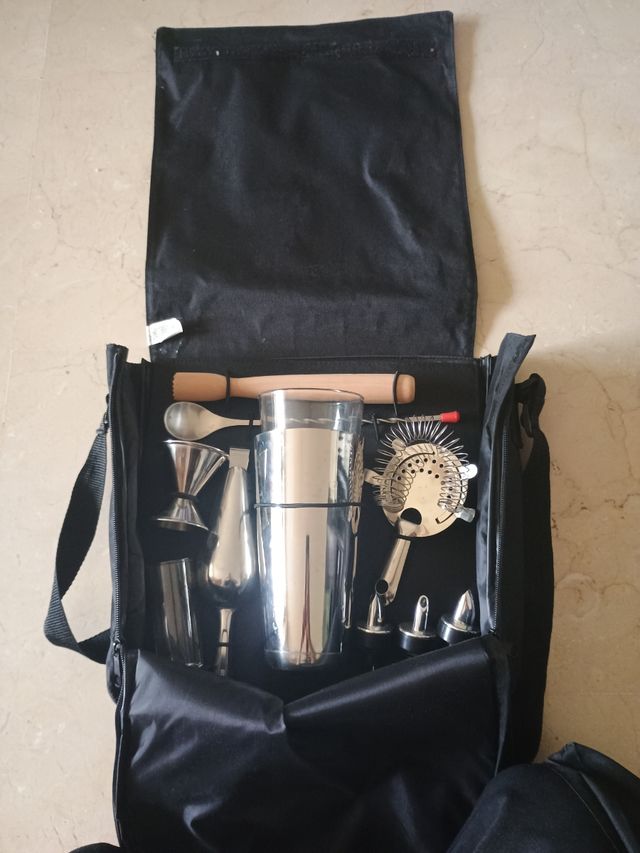 Set Coctelería con Mochila y Vaso Cristal