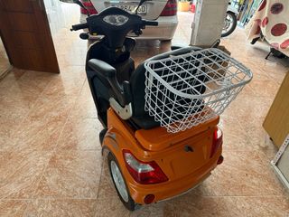 Moto eléctrica minusválidos seminueva