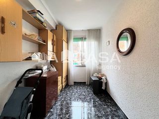Piso en venta en Artigas - Llefià en Badalona