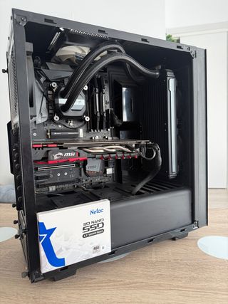 PC Gaming con i7 y GTX 1070.