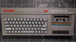 ZX Spectrum +2 gris: "BlueBerry Pie"